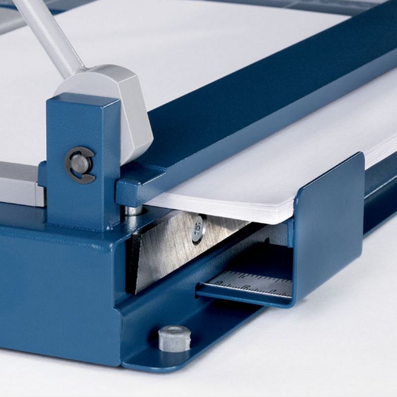 Papierschneidetisch für Papierstapel bis 50 DIN A4-Blatt