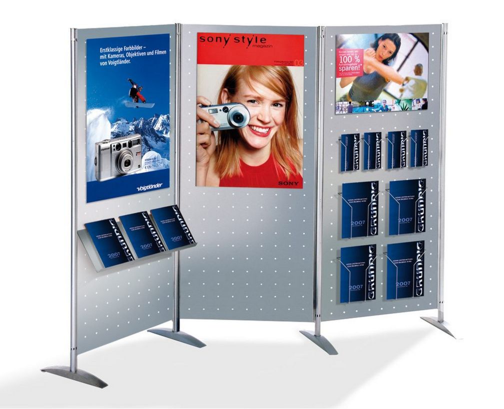 Lochblech-Trennwand für Messestand