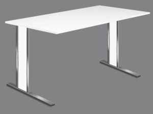 preiswerter Büroschreibtisch mit Kabelwanne